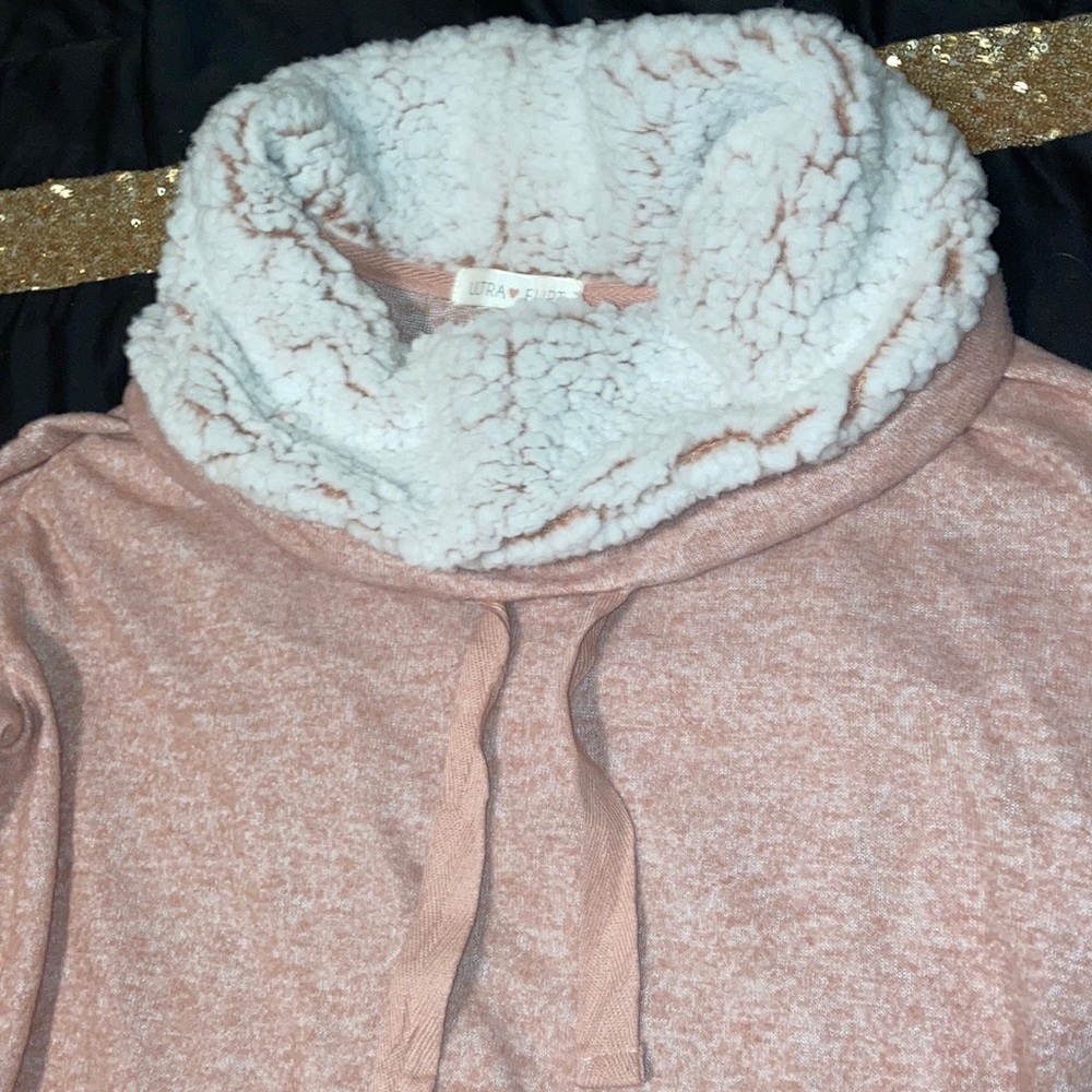 Pink pullover - Picture 2 of 2